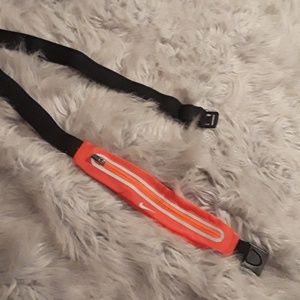 Nike workout fanny pack